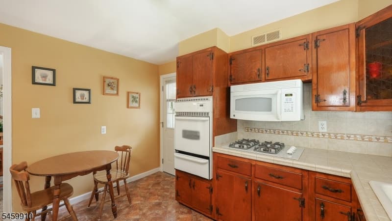11 Munsee Dr, Cranford Twp. photo 15