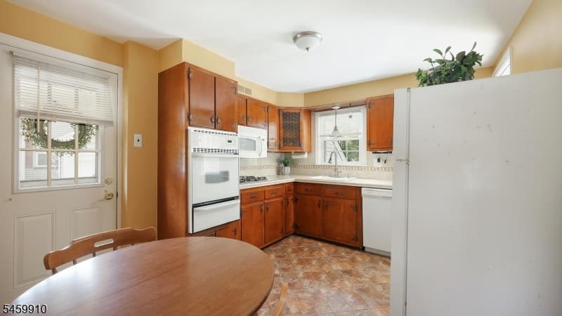 11 Munsee Dr, Cranford Twp. photo 16