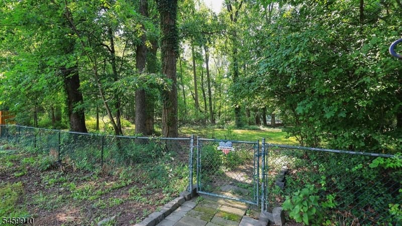 11 Munsee Dr, Cranford Twp. photo 35