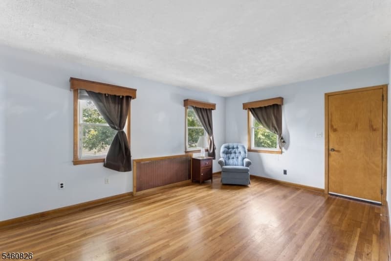 212 E Munsell Ave, Linden City photo 4