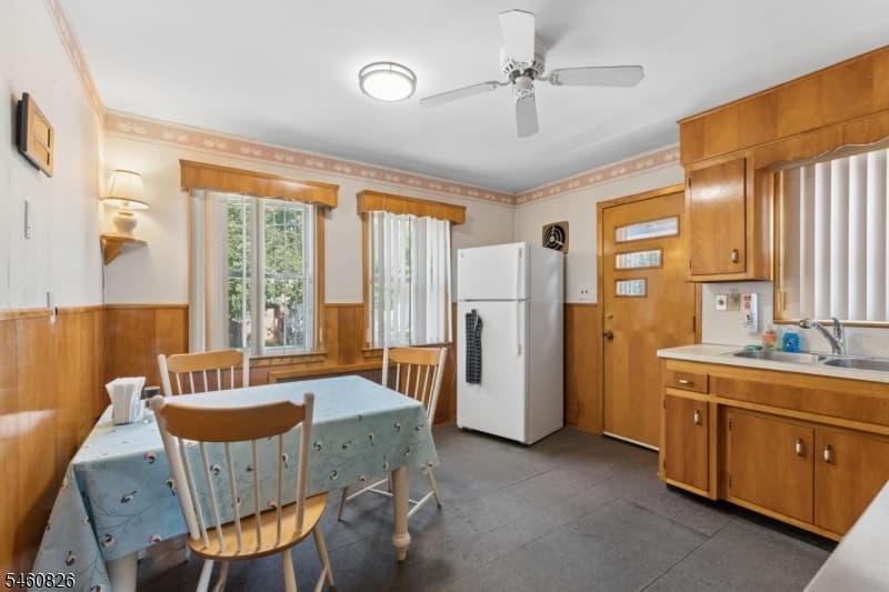 212 E Munsell Ave, Linden City photo 5