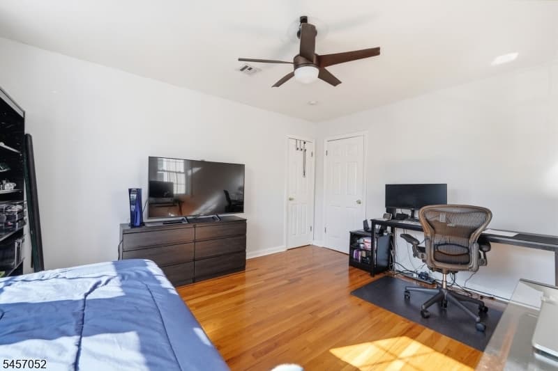 223 Woodlawn Ave, Linden City photo 12