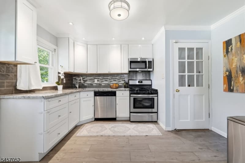 223 Woodlawn Ave, Linden City photo 6