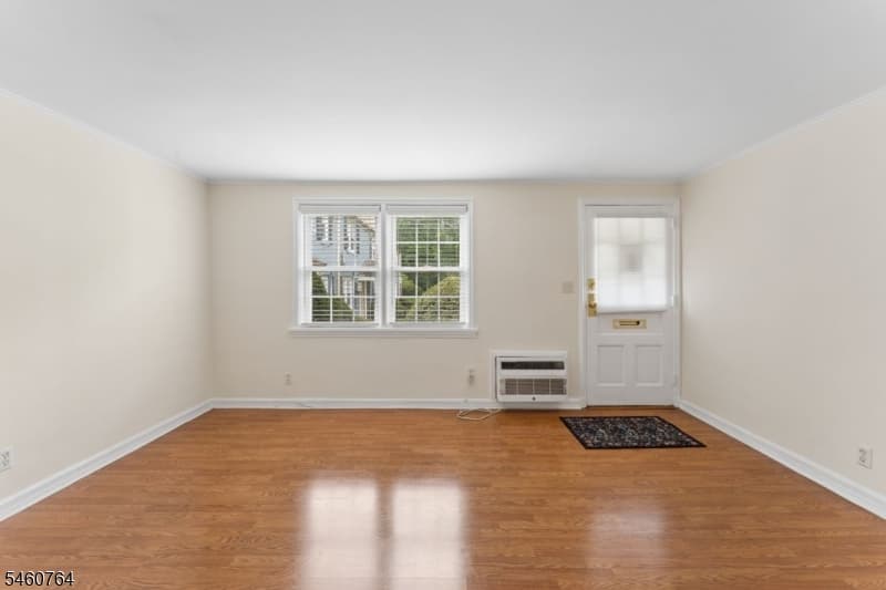418 Lincoln Park, Cranford Twp. photo 2