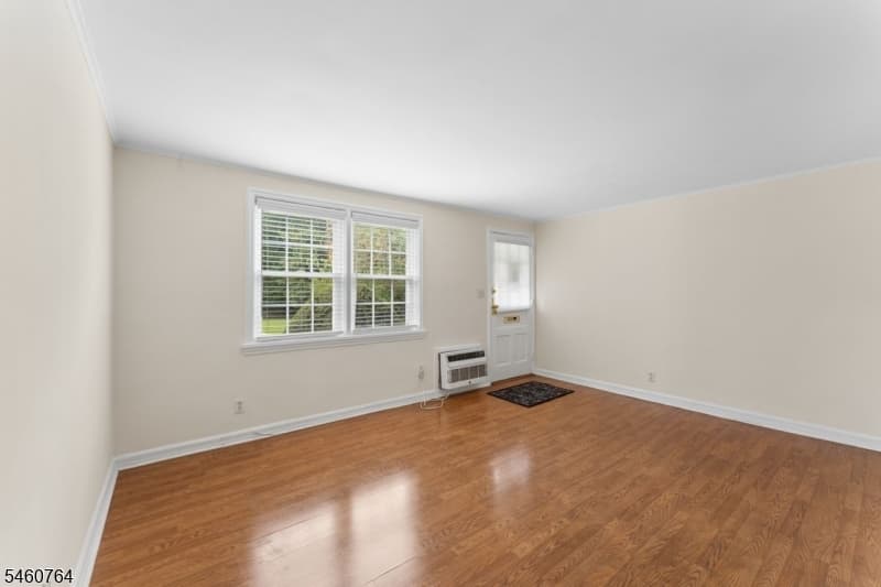 418 Lincoln Park, Cranford Twp. photo 3