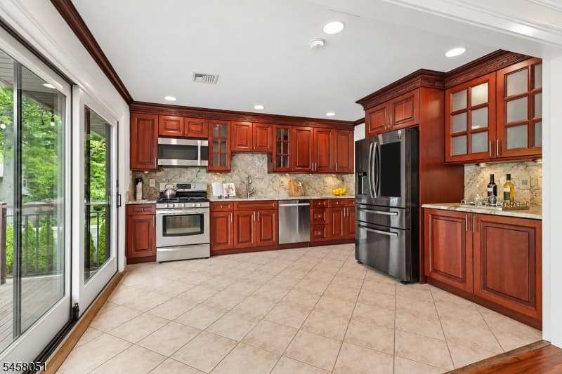 33 Canterbury Dr, Scotch Plains Twp. photo 2