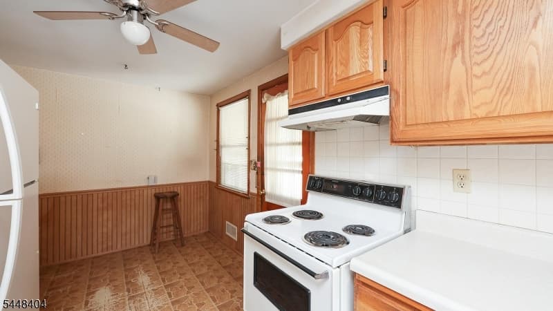 212 Stoughton Ave, Cranford Twp. photo 13