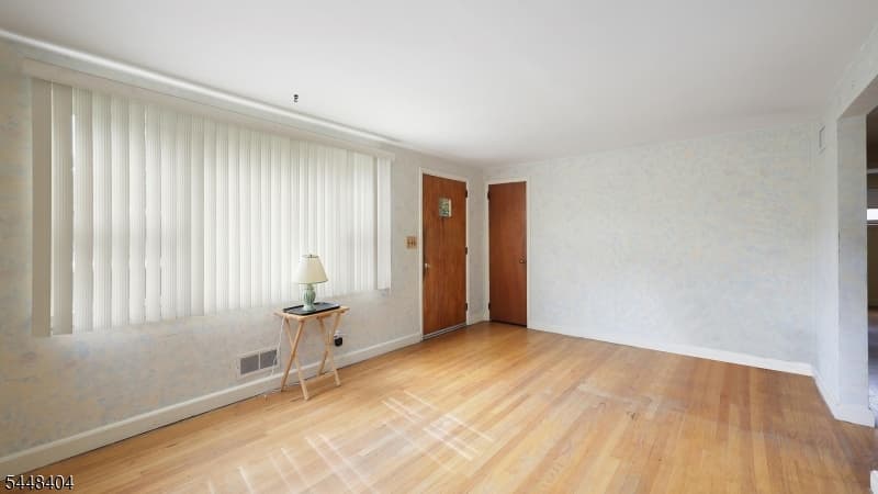 212 Stoughton Ave, Cranford Twp. photo 9