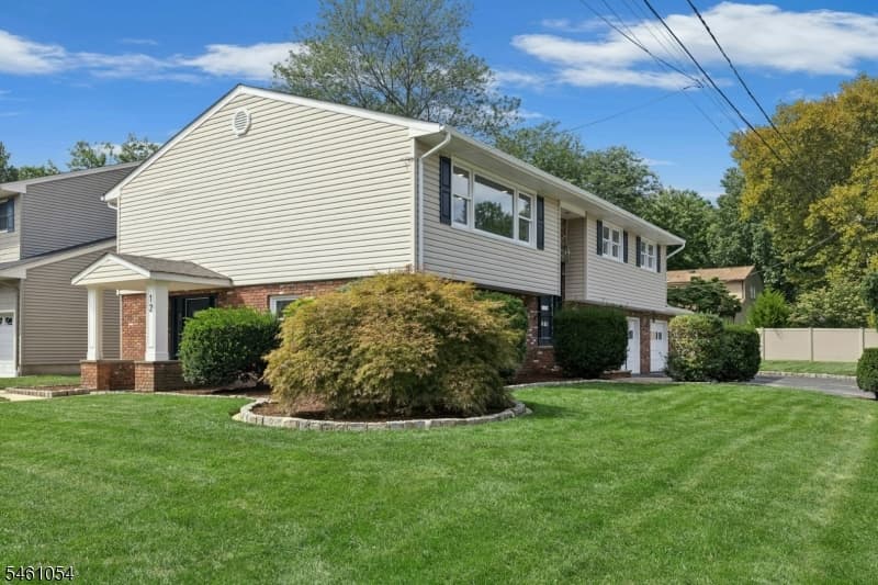 12 Dorchester Ave, Cranford Twp. photo 3