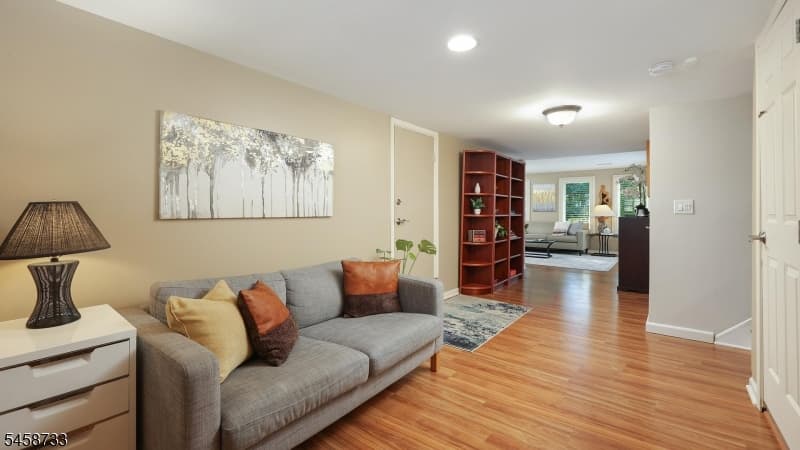34 Moss Avenue, Westfield Town photo 17
