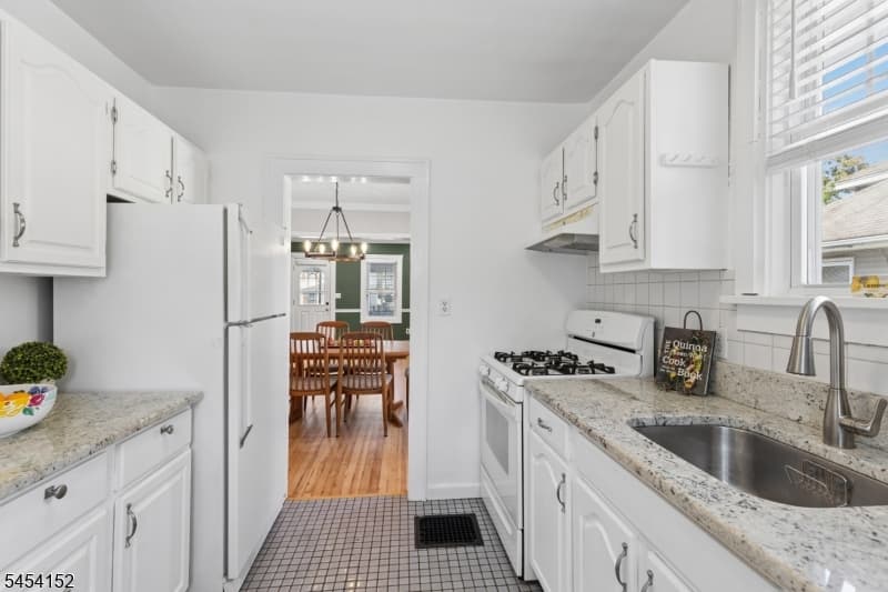 18 Stewart Pl, Fanwood Boro photo 15