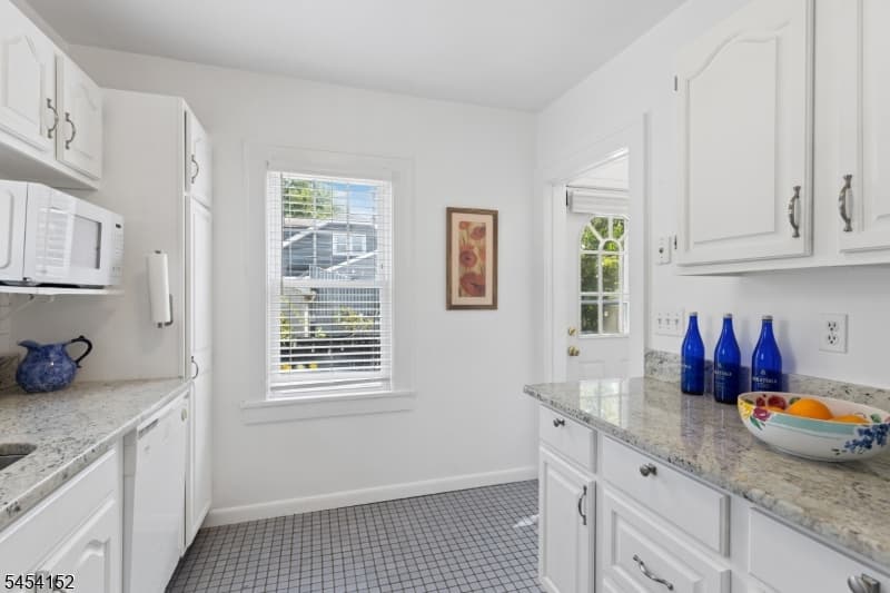 18 Stewart Pl, Fanwood Boro photo 17