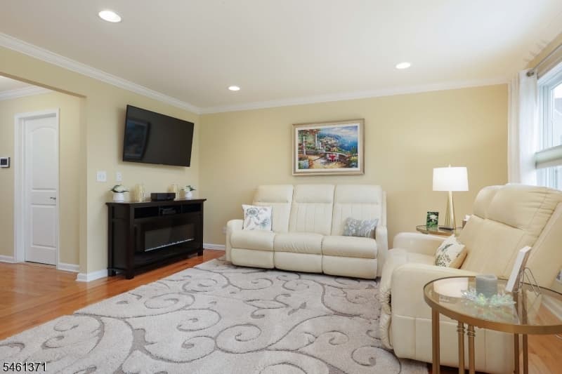 6 Harvey Ct, Clark Twp. photo 8