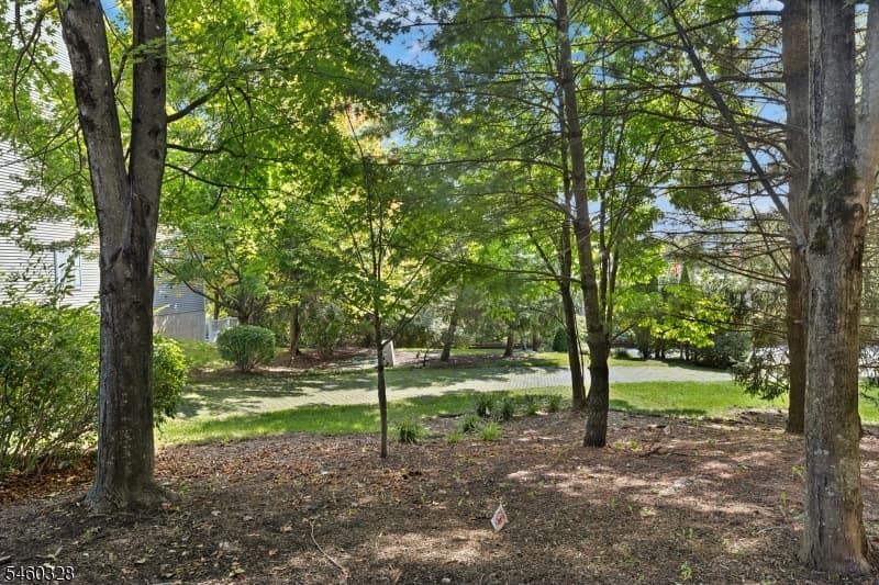 402 Donato Cir, Scotch Plains Twp. photo 3