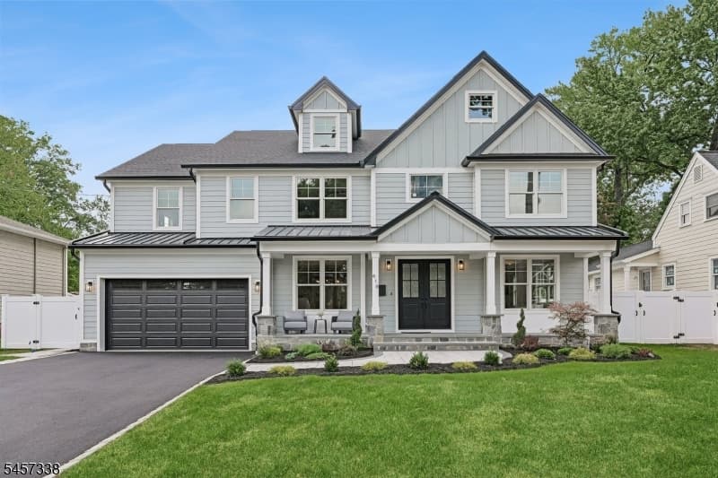 616 S Chestnut St, Westfield Town