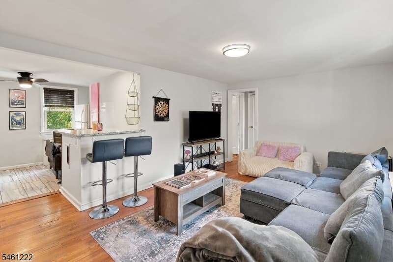 1705 Wood Ave, Roselle Boro photo 3