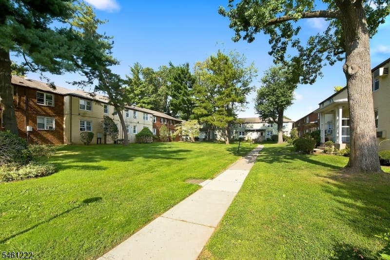 1705 Wood Ave, Roselle Boro photo 7