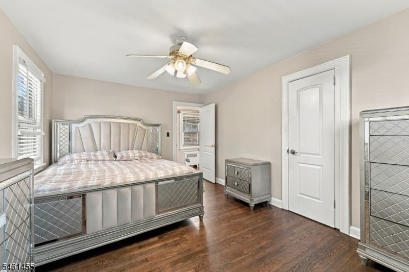 1521 Leslie St, Hillside Twp. photo 11