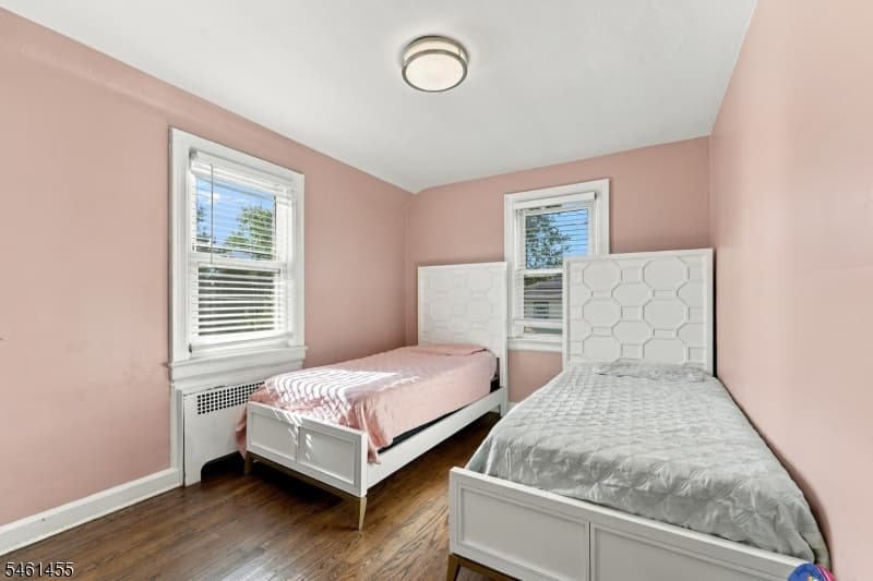 1521 Leslie St, Hillside Twp. photo 12