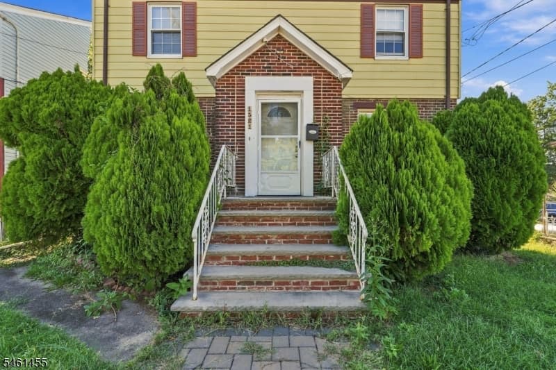 1521 Leslie St, Hillside Twp. photo 28