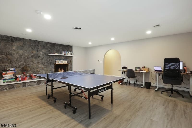 650 Riverside Dr, Cranford Twp. photo 10