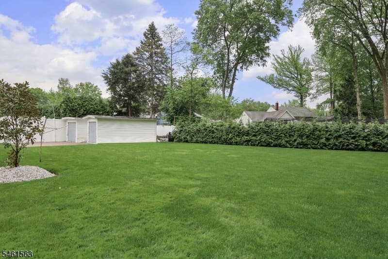 650 Riverside Dr, Cranford Twp. photo 38