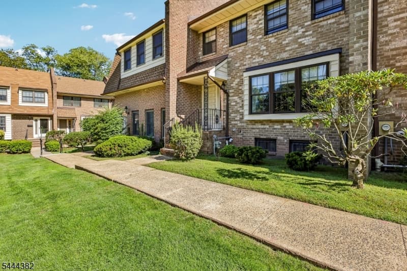 321 North Ave, Cranford Twp. photo 3