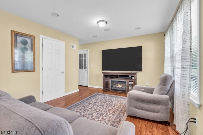 576 Richfield Ave, Kenilworth Boro photo 15