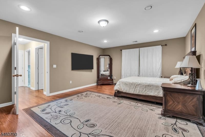 576 Richfield Ave, Kenilworth Boro photo 24