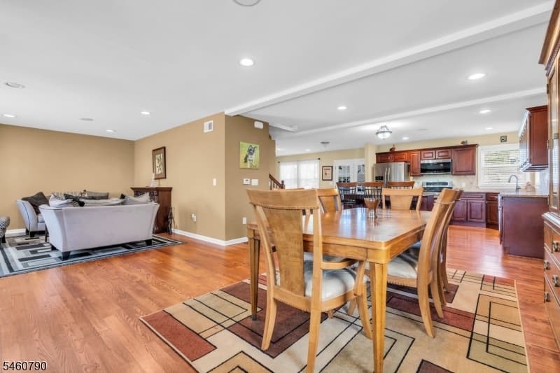 576 Richfield Ave, Kenilworth Boro photo 5