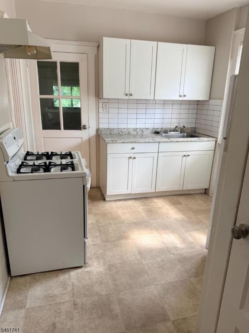 1525 Bond St, Hillside Twp. photo 10