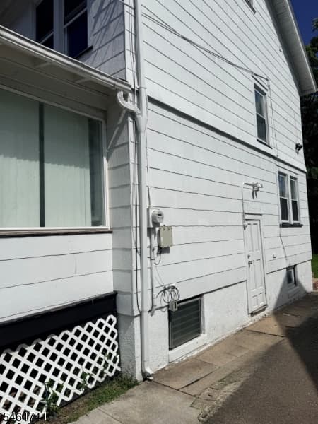 1525 Bond St, Hillside Twp. photo 2