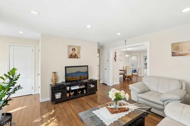 50 Raritan Rd, Linden City photo 7
