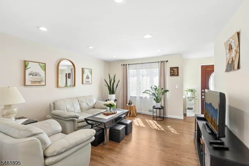 50 Raritan Rd, Linden City photo 8