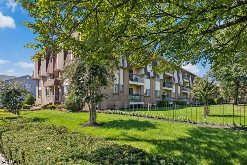 1150-1190 W St George B22, Linden City photo 37