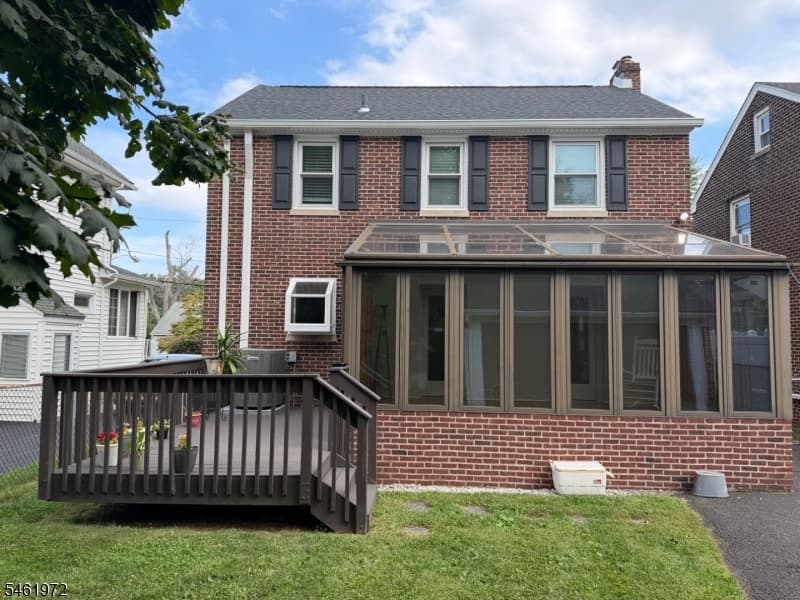 830 Travers St, Union Twp. photo 3
