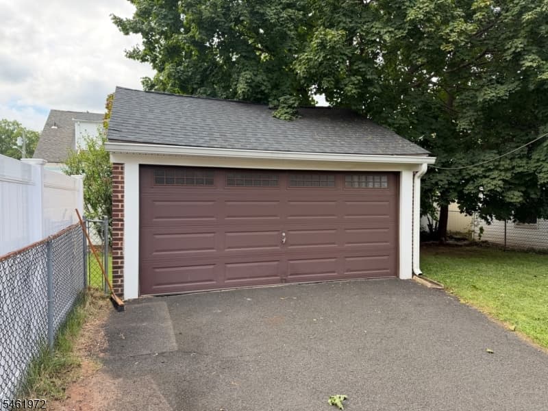 830 Travers St, Union Twp. photo 4