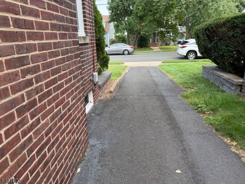 830 Travers St, Union Twp. photo 5