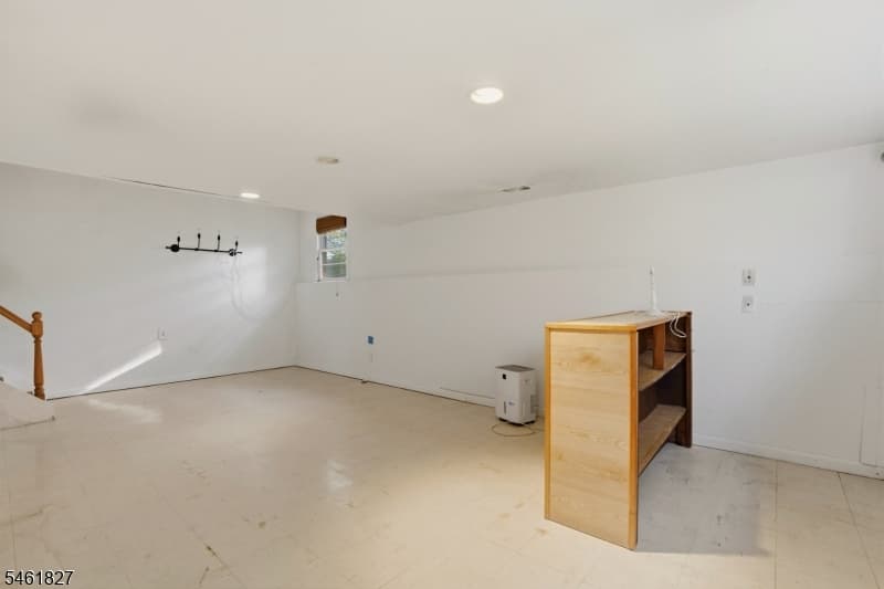 107 Severin Ct, Cranford Twp. photo 17