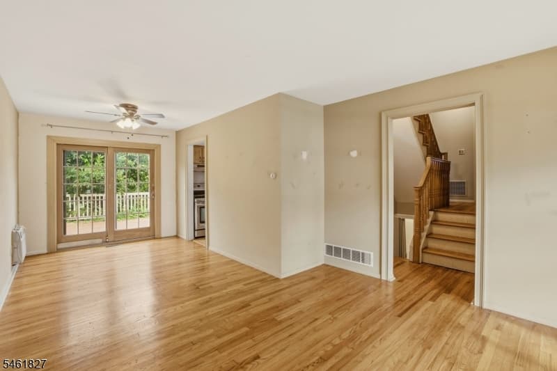 107 Severin Ct, Cranford Twp. photo 2