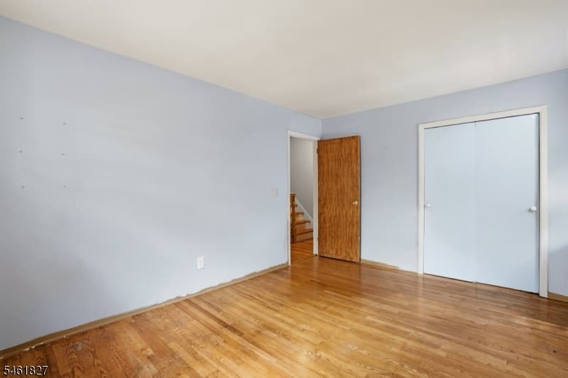 107 Severin Ct, Cranford Twp. photo 5