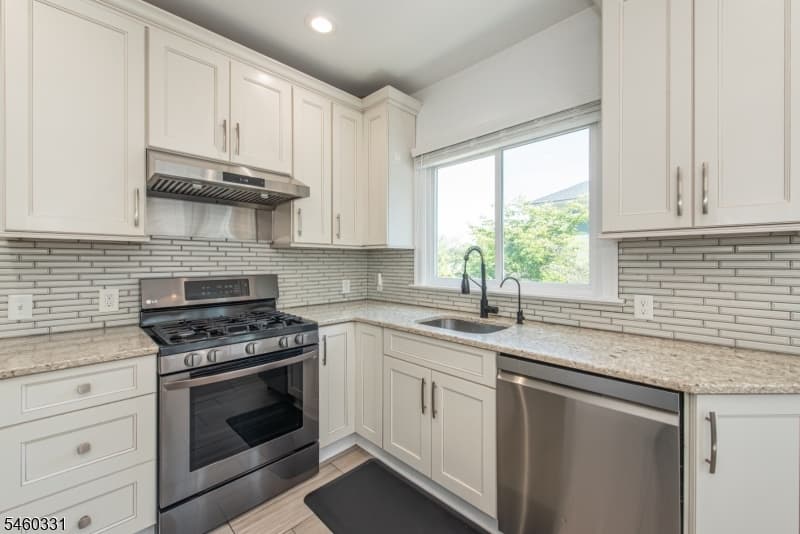 6 John St, Summit City photo 8
