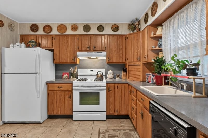 1449 Frances Ln, Plainfield City photo 8