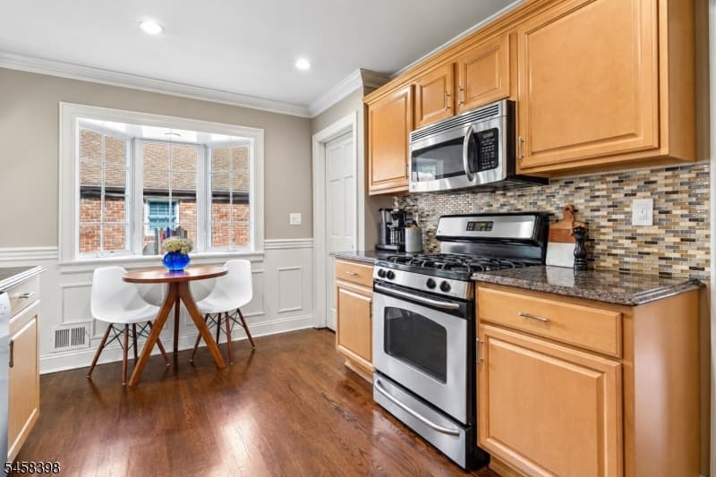 9 Greenfield Ave, Summit City photo 5