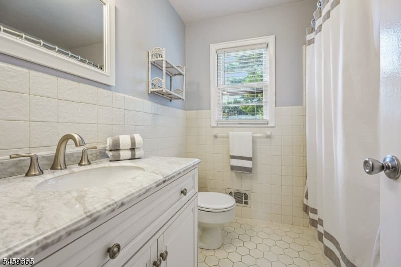 25 MANCHESTER DRIVE, Westfield Town photo 26
