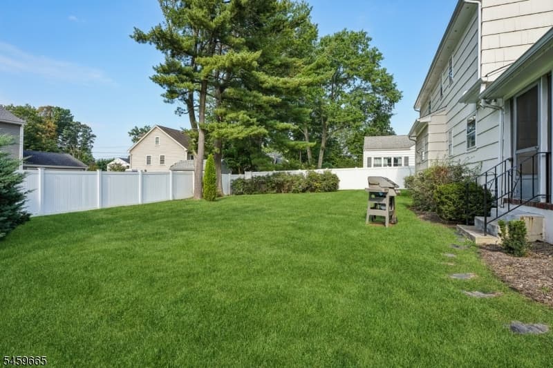 25 MANCHESTER DRIVE, Westfield Town photo 32