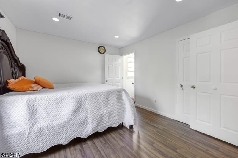 1511 Essex Ave, Linden City photo 17