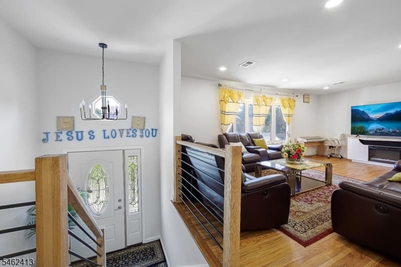 1511 Essex Ave, Linden City photo 5