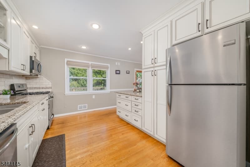27 Fawn Cir, Berkeley Heights Twp. photo 18