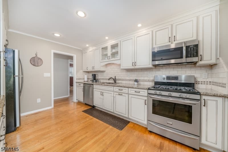 27 Fawn Cir, Berkeley Heights Twp. photo 2